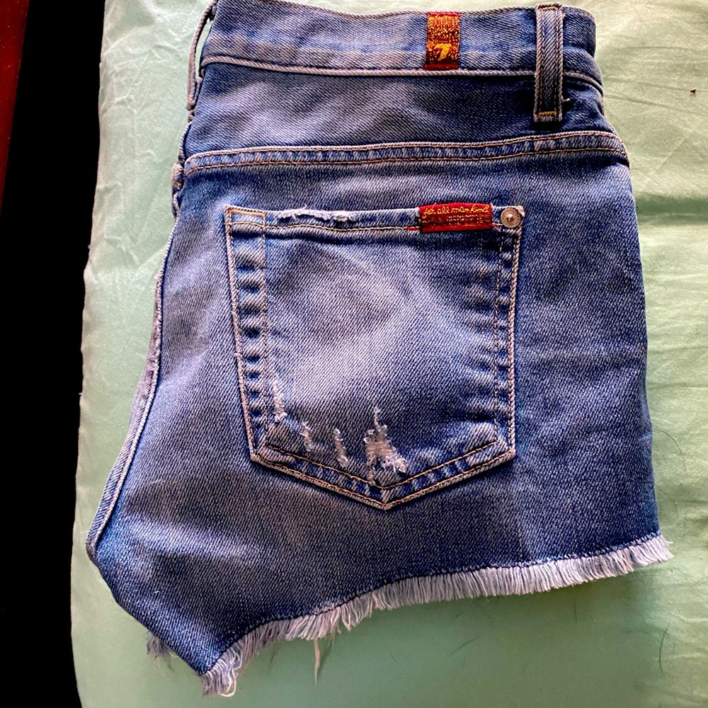 🦋7 for all mankind cutoffs! 🦋